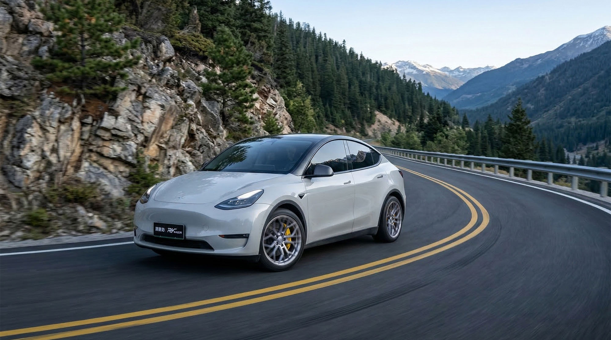 tesla-model-y-smooth-silent-daily-driving-04