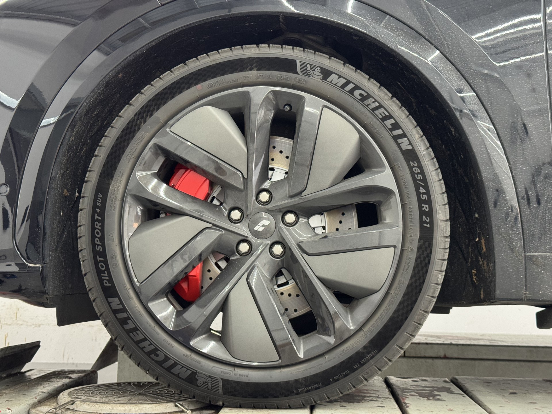 理想L7刹车升级方案 | Brembo F042前轮六活塞卡钳套件广州实装 | 锐迪凡（RF RACER）
