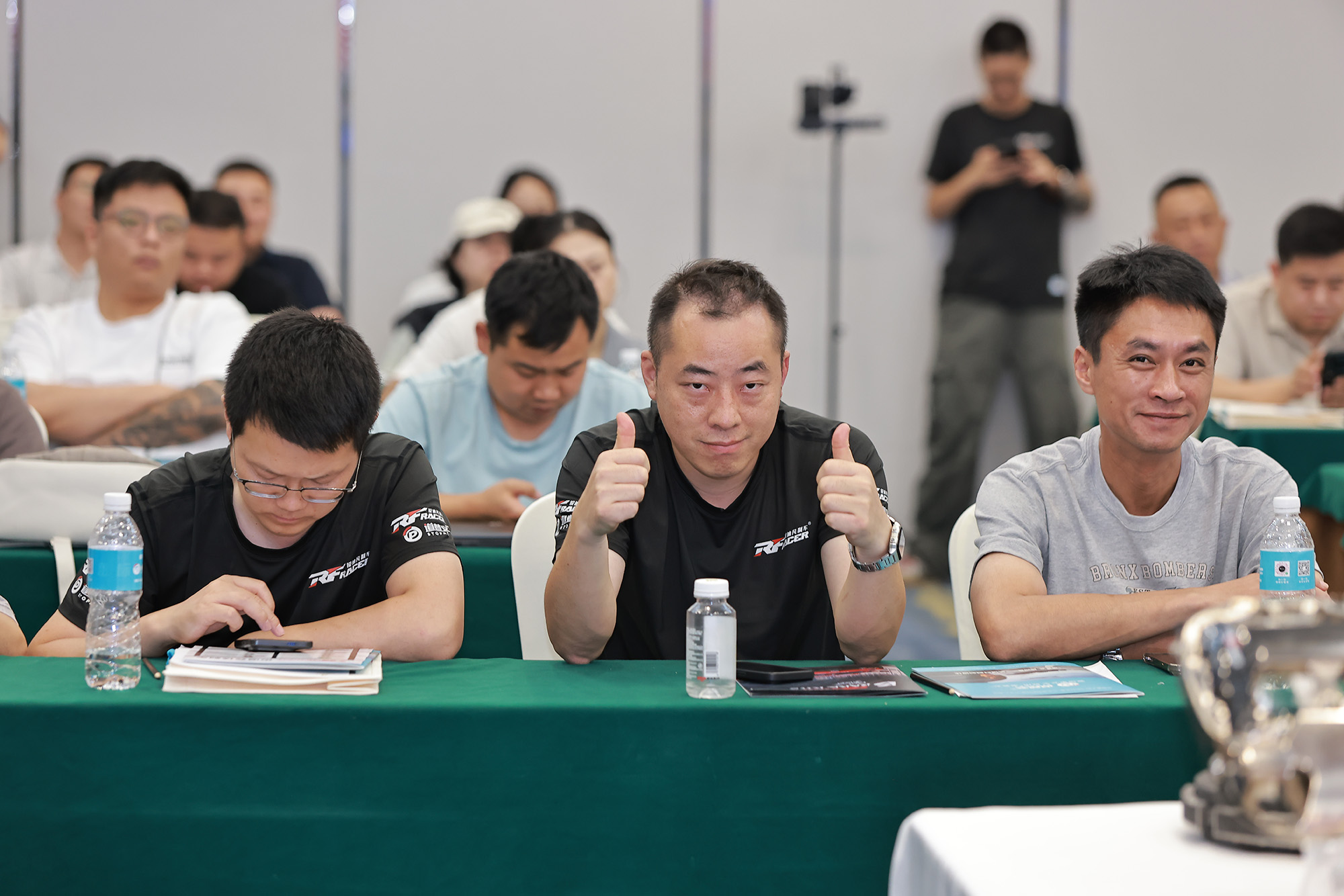 道普安x吉世威碳陶新势力大会圆满收官：锐迪凡推动中国汽车后市场进入“以改代修”新阶段 - 锐迪凡 RF RACER