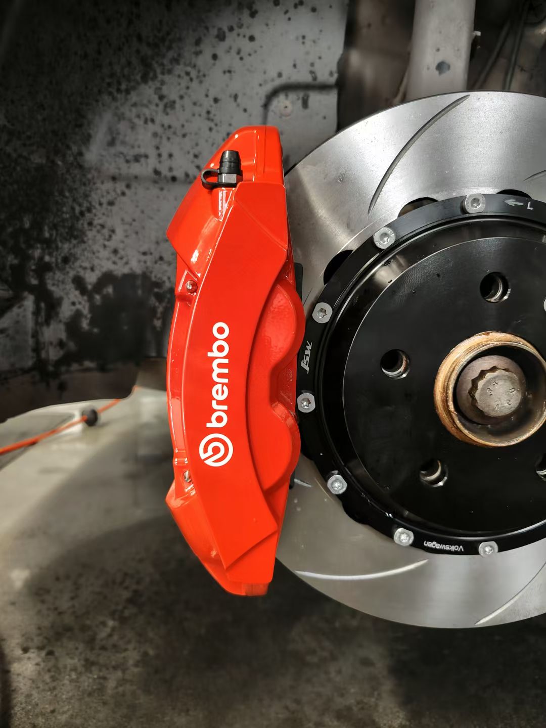 大众凌渡刹车升级方案 | Brembo X-Style FA062四活塞卡钳匹配高碳划线盘 | 锐迪凡（RF RACER）